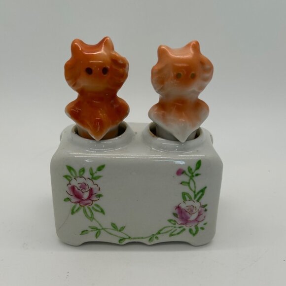 Vintage Ceramic Cat Salt & Pepper Shakers Nodders Floral Base Orange & White - Picture 3 of 16
